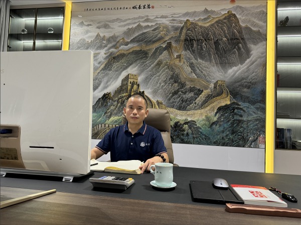 六欣公司總經理-丁輝先生